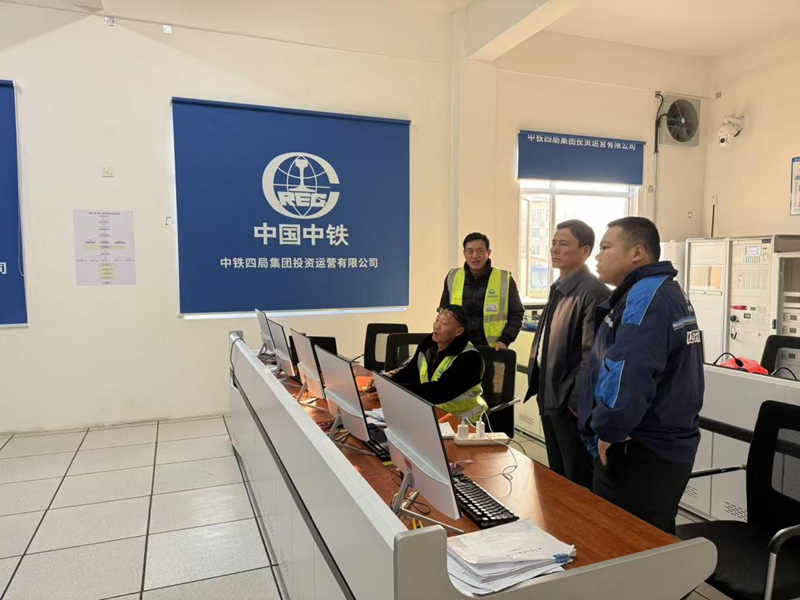 市城管委班子带队开展 “两节” 前安全生产检查 筑牢冬春安全防线