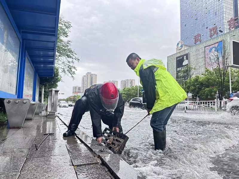 鄂州全力应对强对流天气